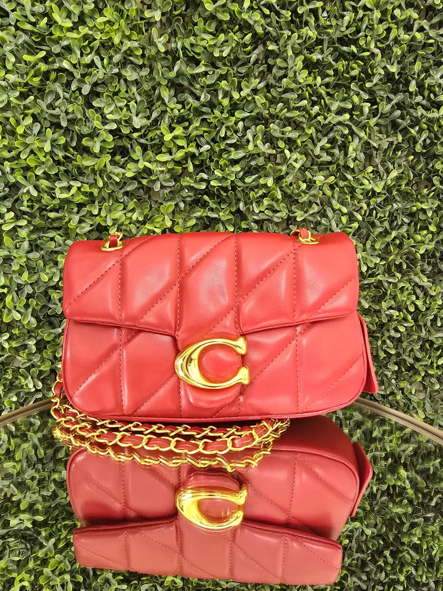 Ruby Chic Crossbody