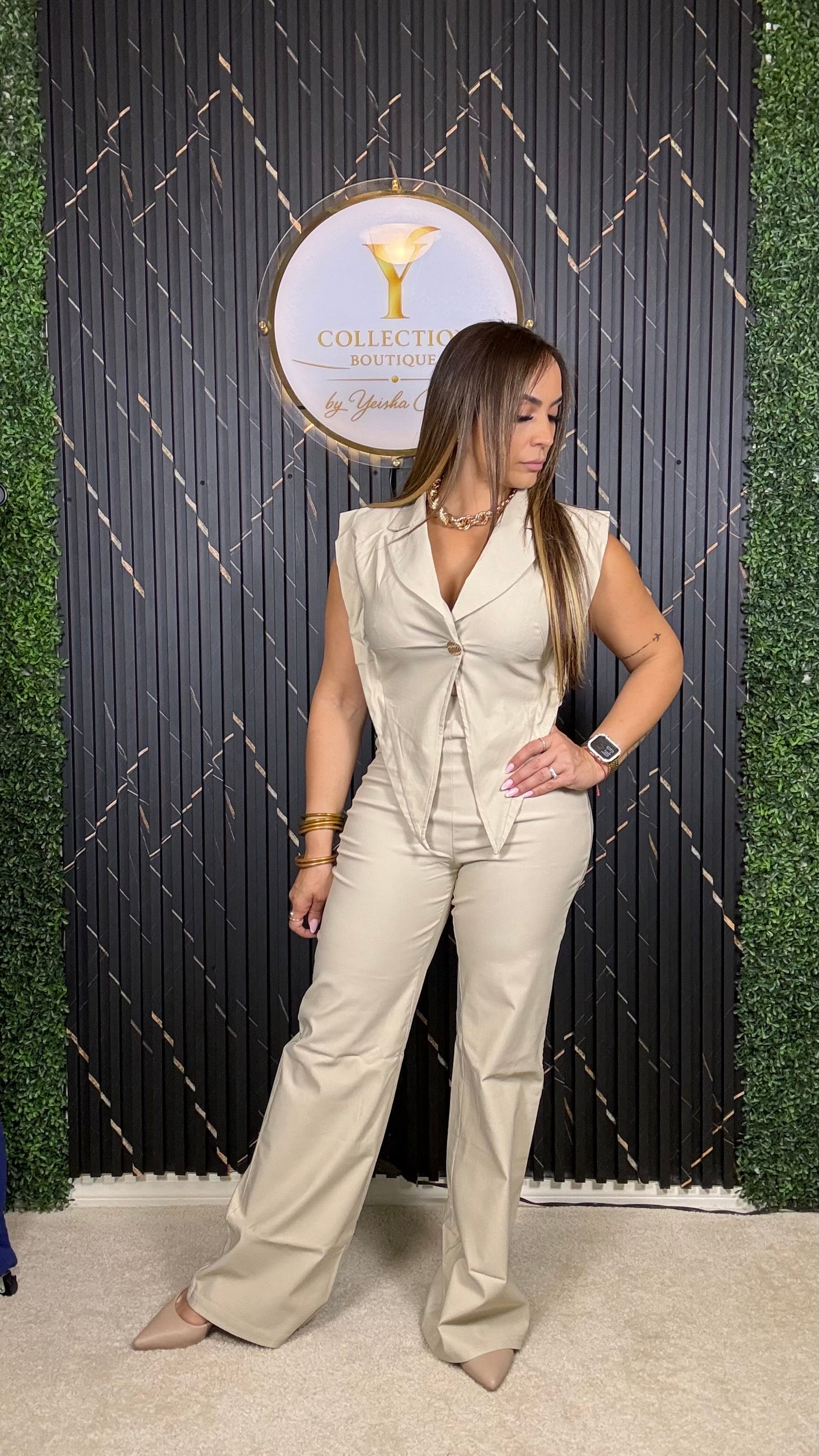 Beige Luxe Set (puesto en small)
