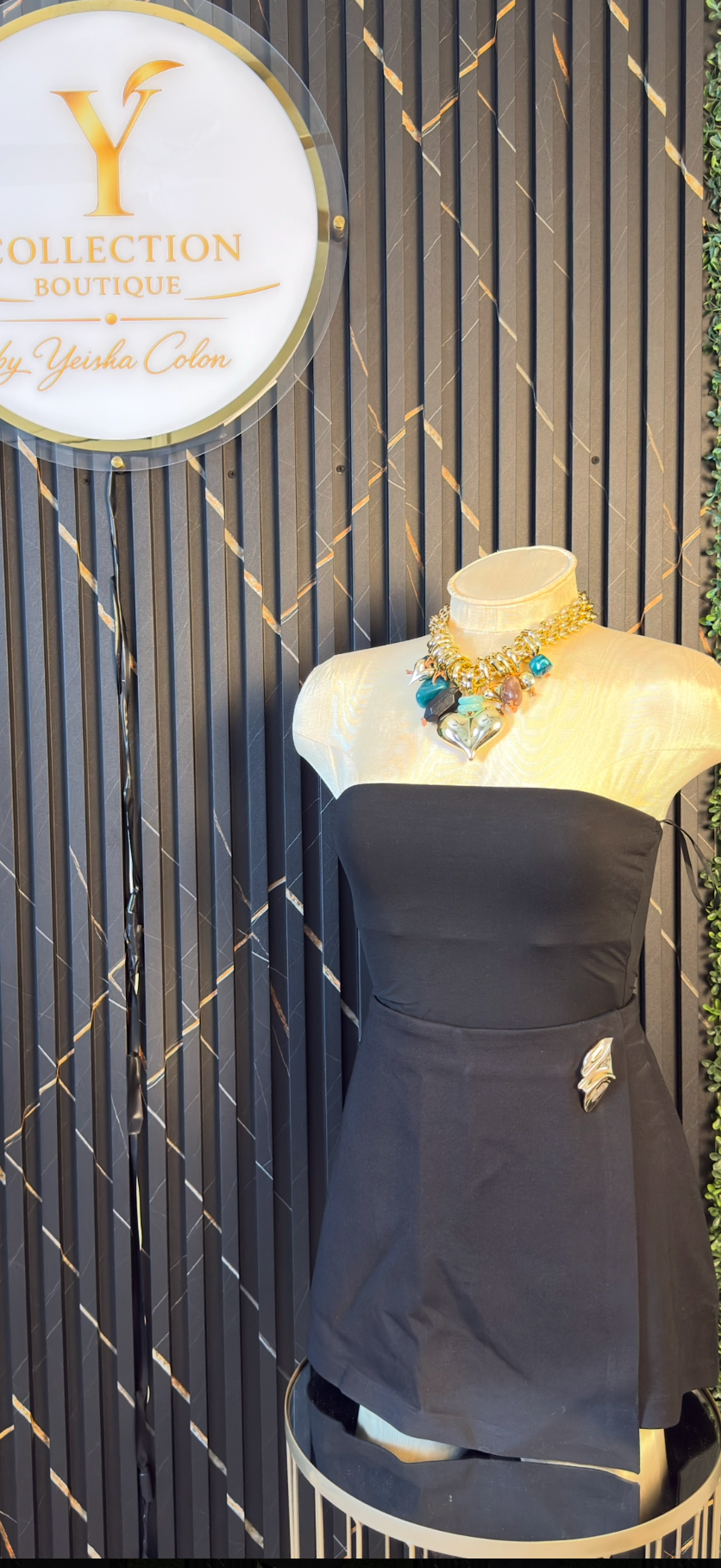 Top Strapless Noir Elegance