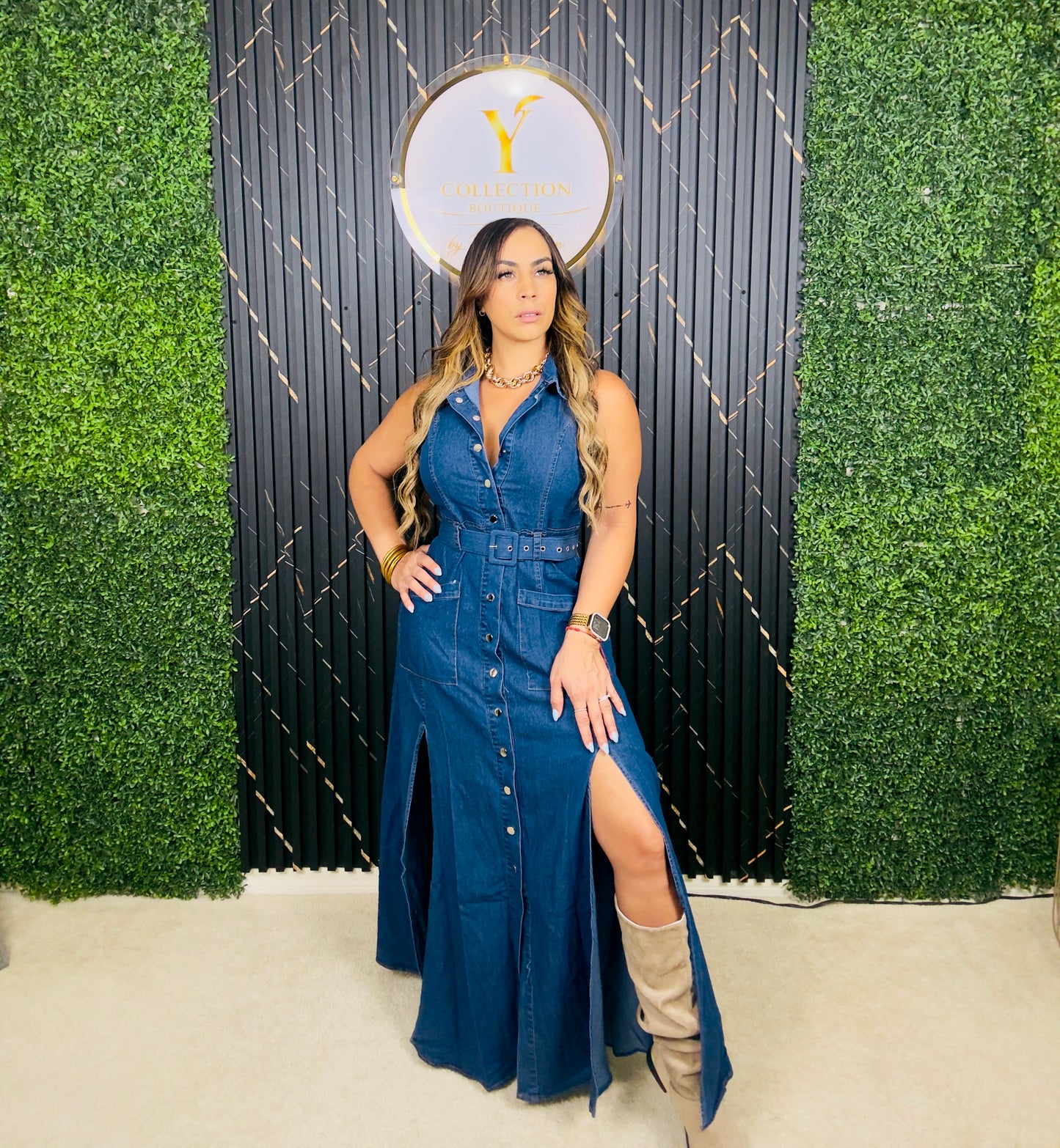 Denim Elegance Maxi Dress (Puesto en Small)