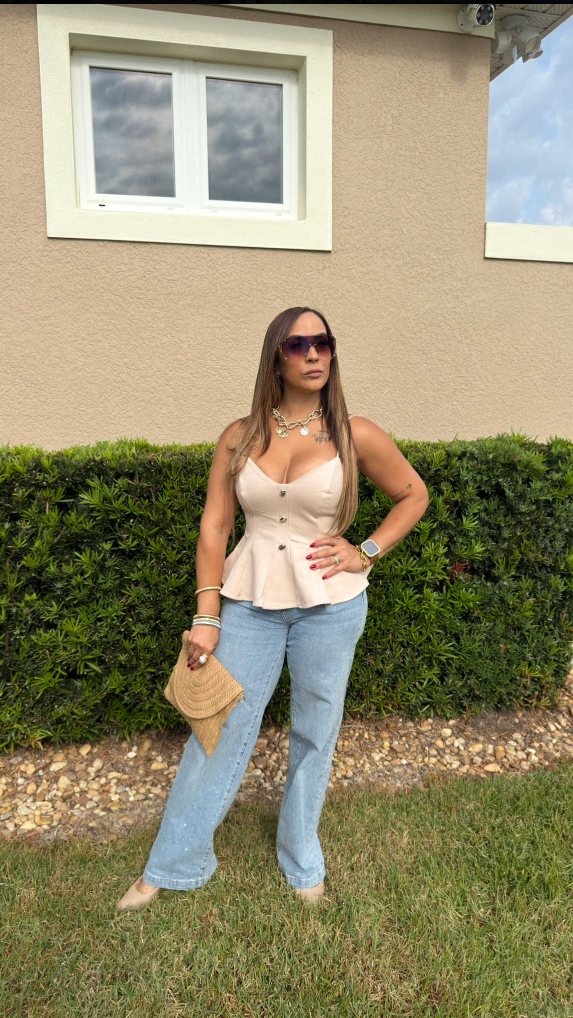 Blusa Teresa Sculpt Beige (Puesta en Small)